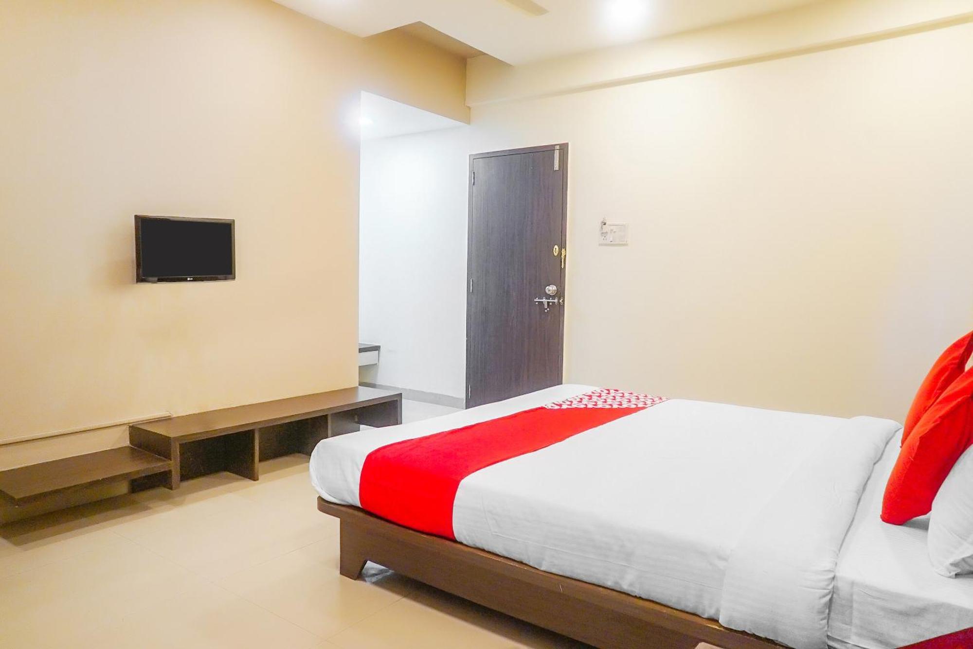 Hotel O Paradise Inn Talegaon Dabhade Esterno foto